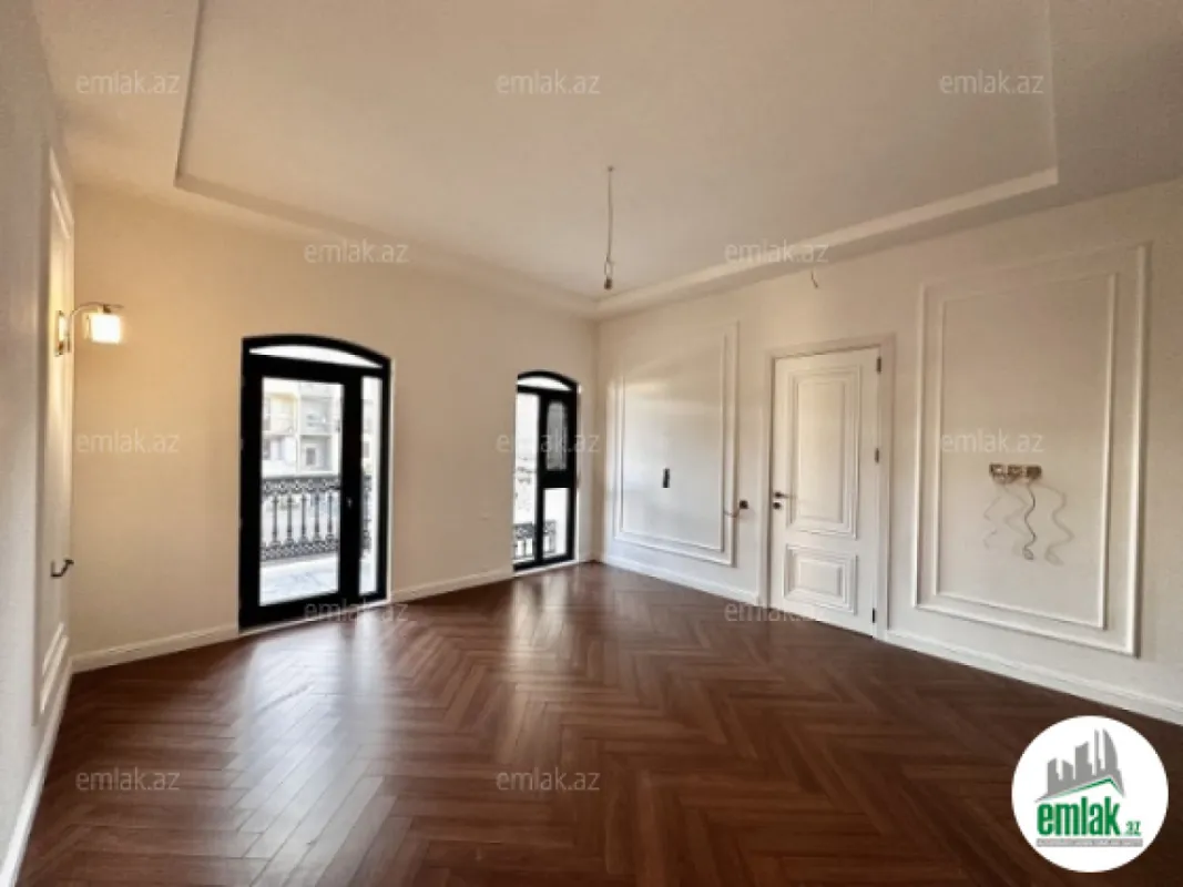 Satılır 7 otaqlı həyət evi 360 m²