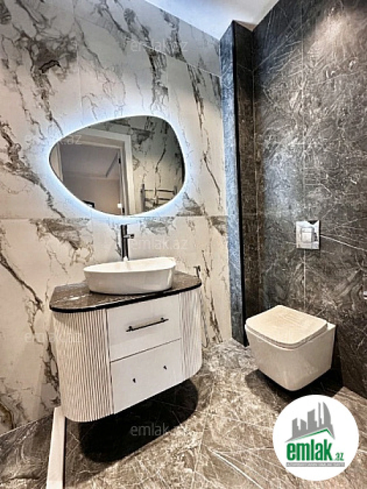 Satılır 7 otaqlı həyət evi 360 m²