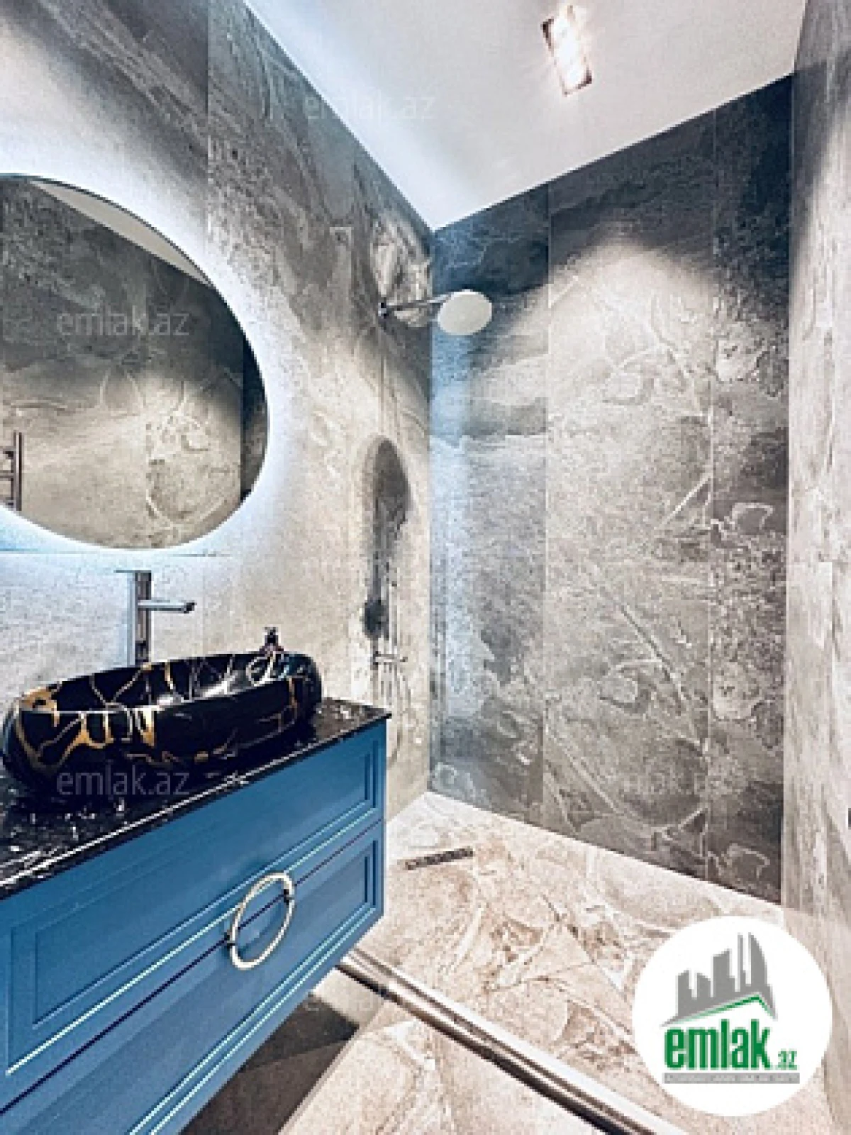 Satılır 7 otaqlı həyət evi 360 m²