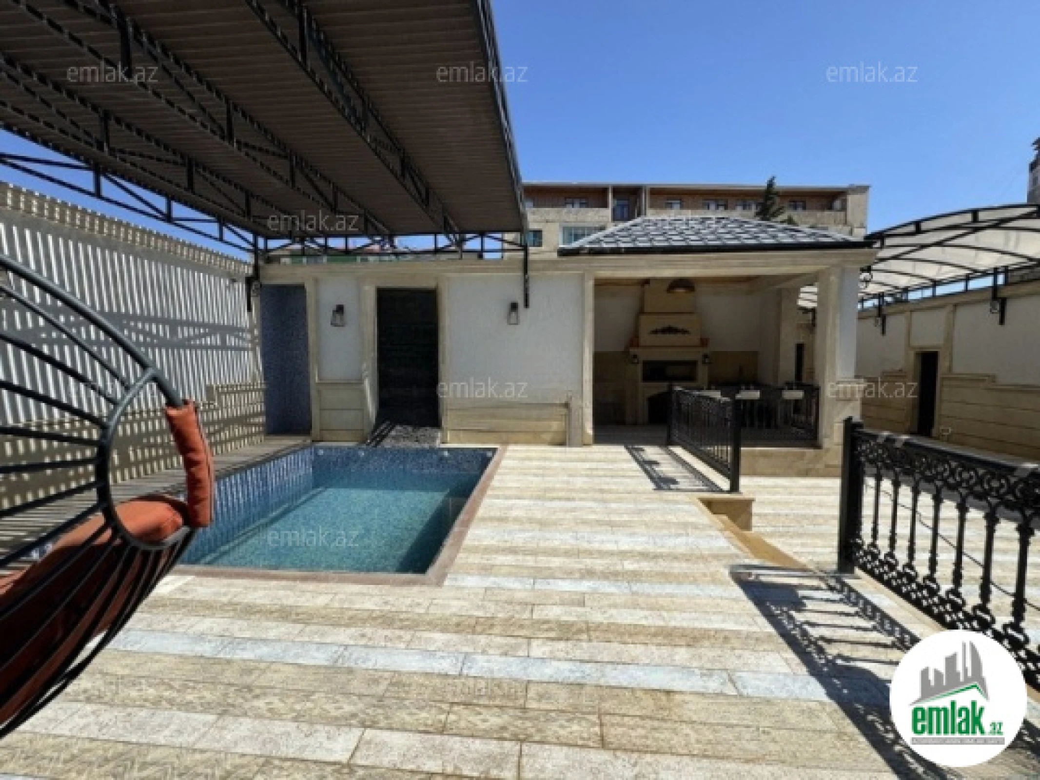 Satılır 7 otaqlı həyət evi 360 m²