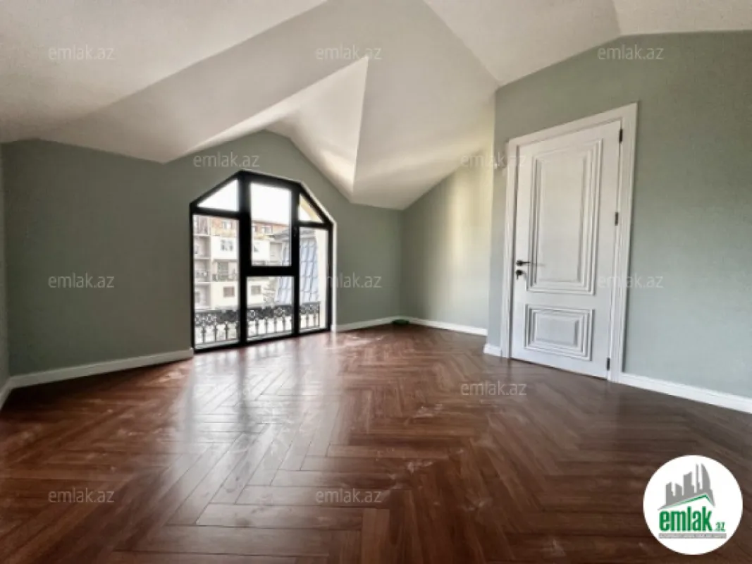 Satılır 7 otaqlı həyət evi 360 m²