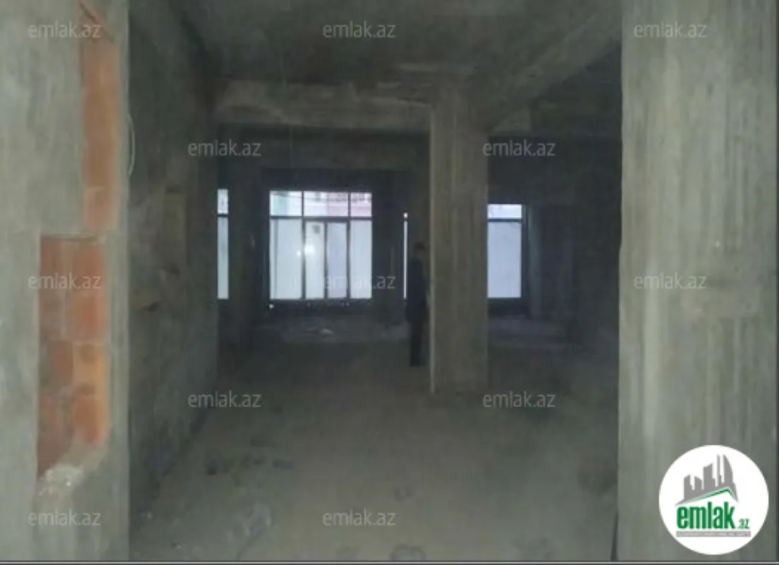 Satılır 1 otaqlı obyekt 121.6 m²
