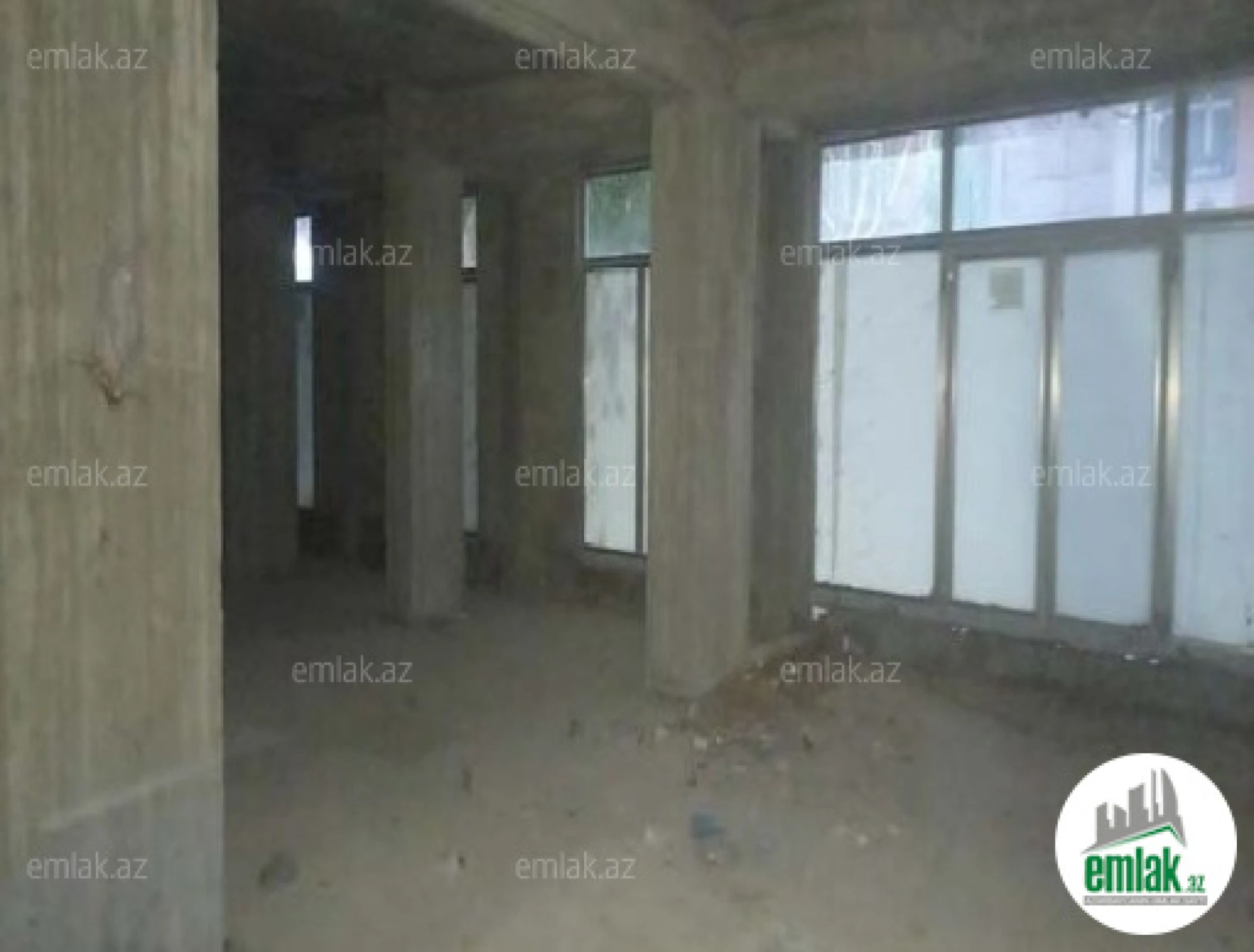 Satılır 1 otaqlı obyekt 60.9 m²