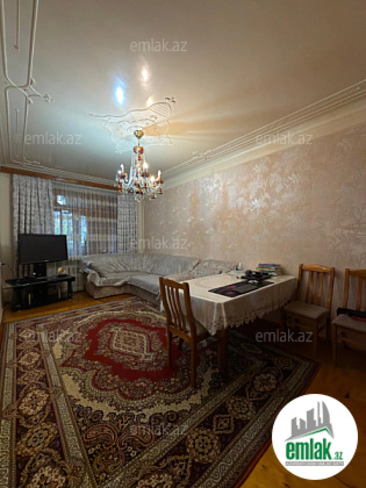 Satılır 3 otaqlı köhnə tikili 100 m²