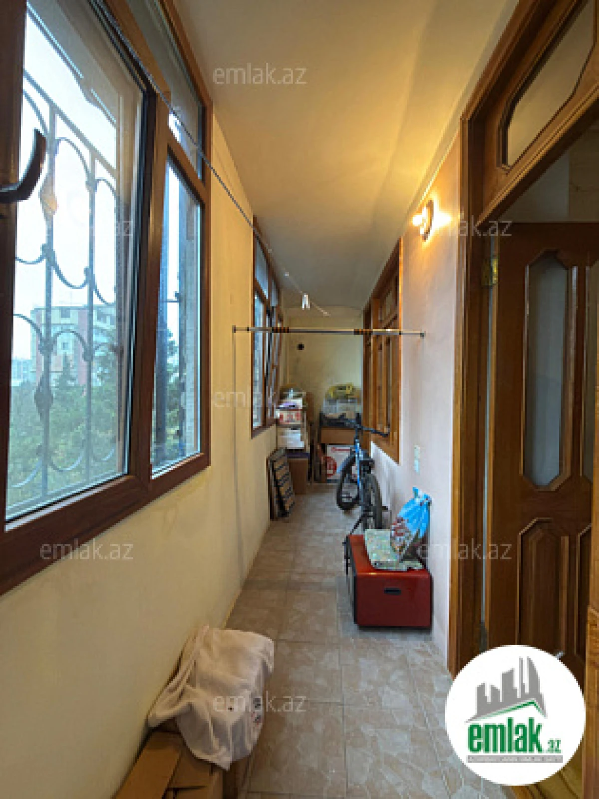 Satılır 3 otaqlı köhnə tikili 100 m²