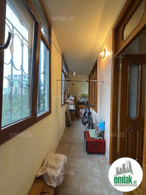 Satılır 3 otaqlı köhnə tikili 100 m²