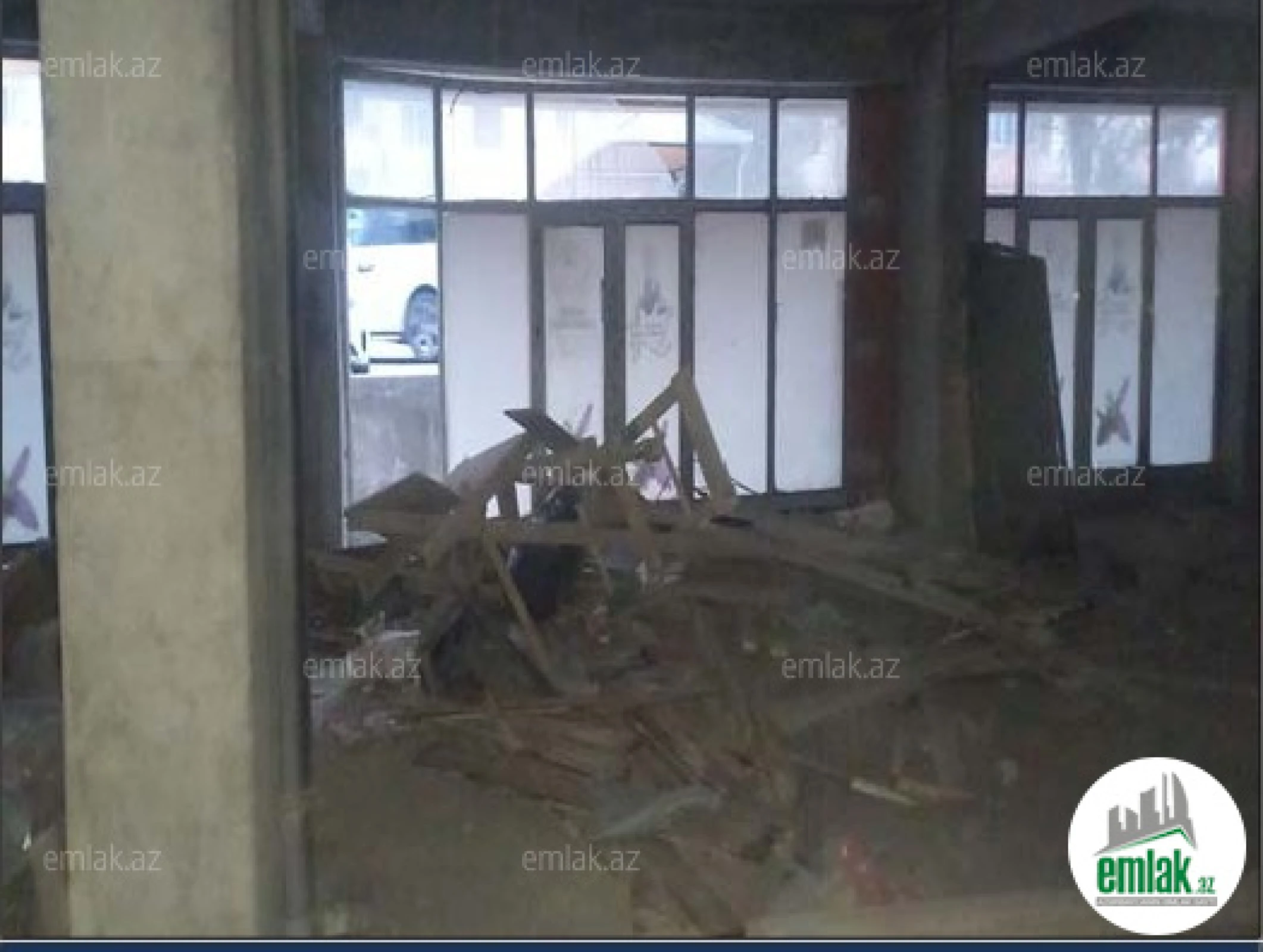 Satılır 1 otaqlı obyekt 61.7 m²