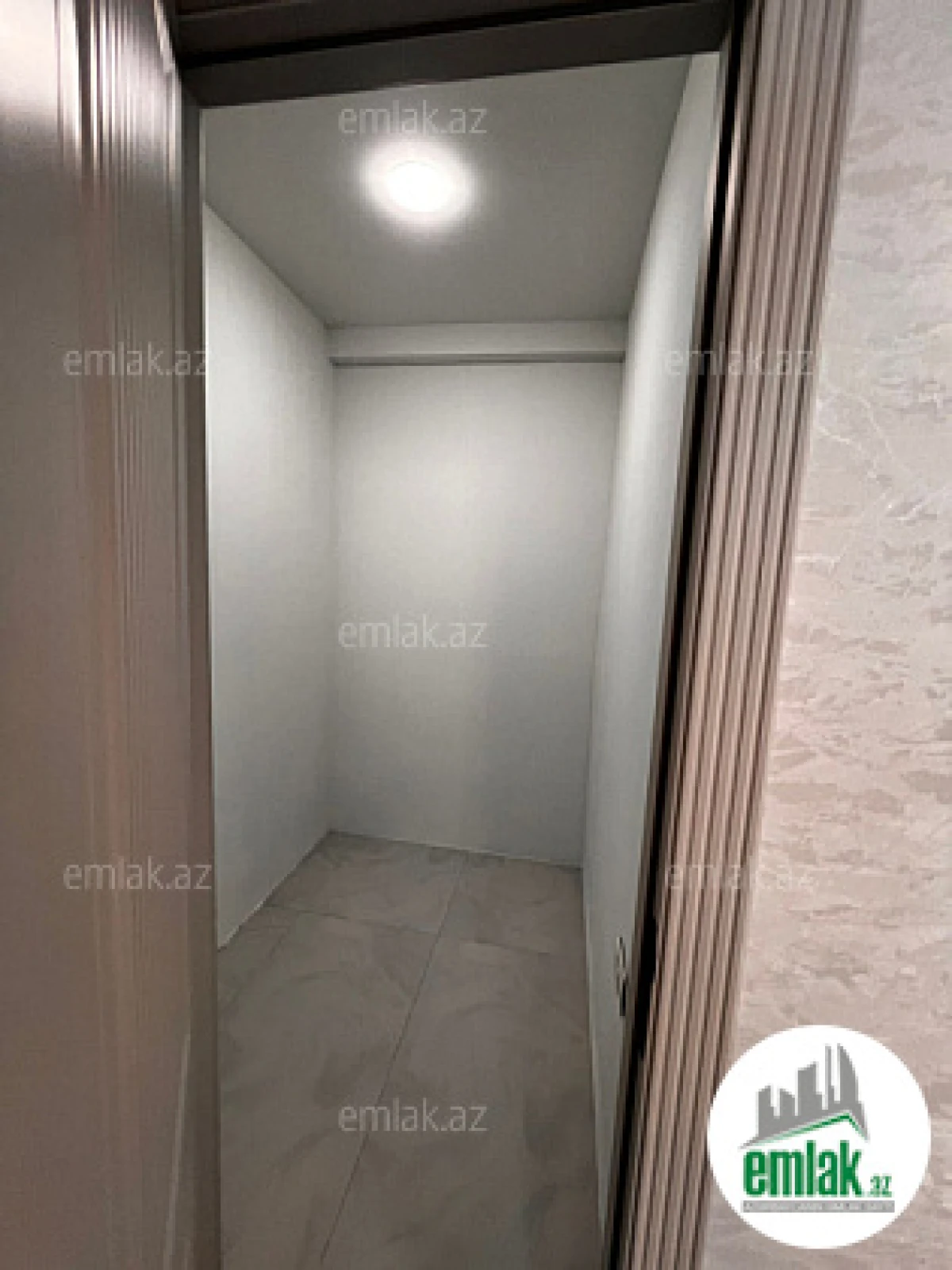 Satılır 3 otaqlı yeni tikili 130 m²