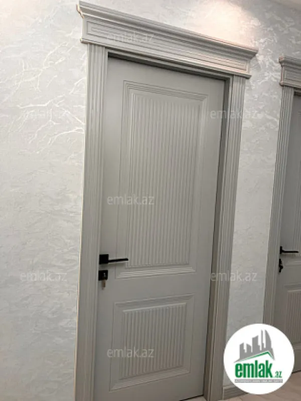 Satılır 3 otaqlı yeni tikili 130 m²