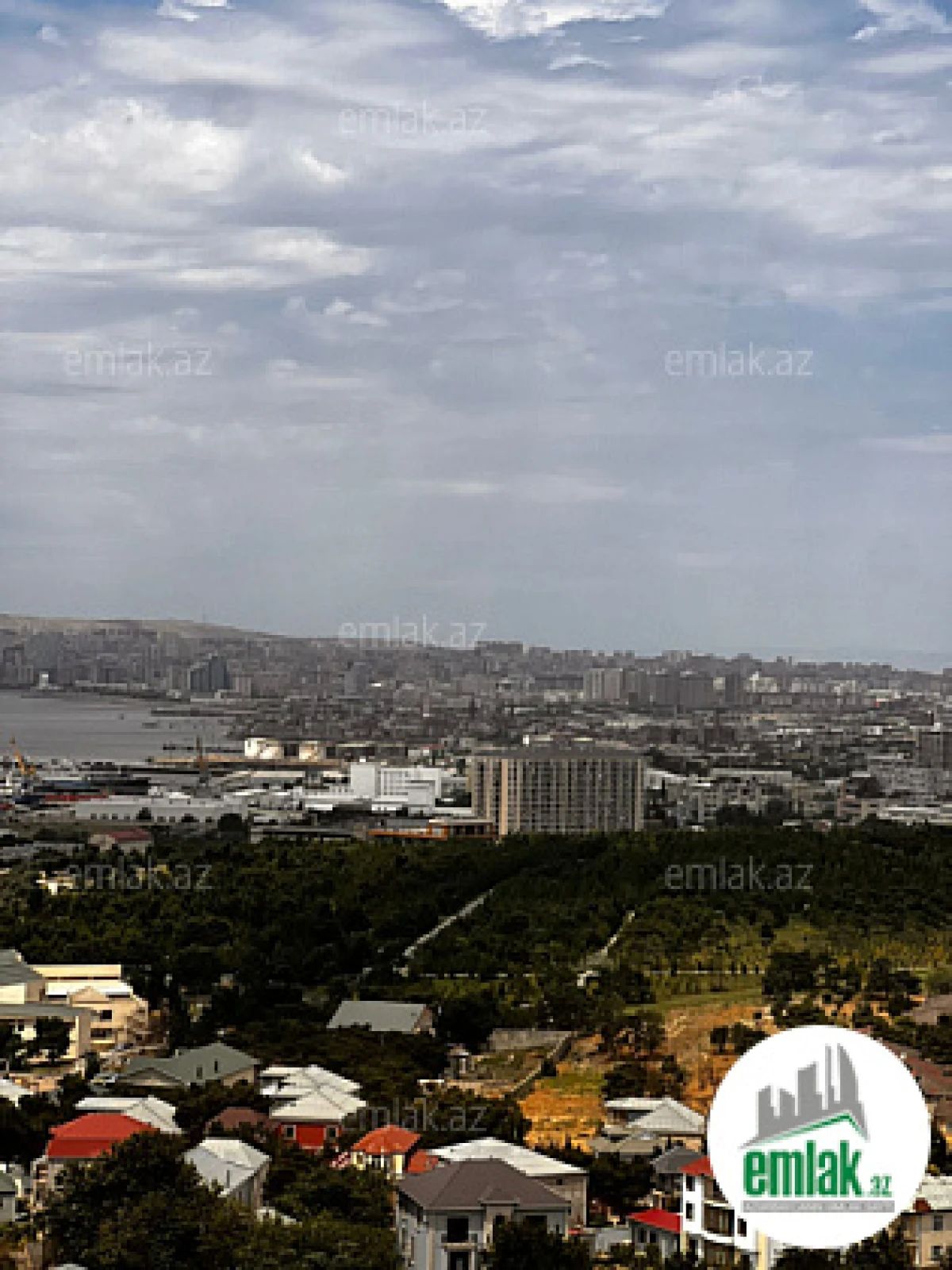 Satılır 3 otaqlı yeni tikili 130 m²