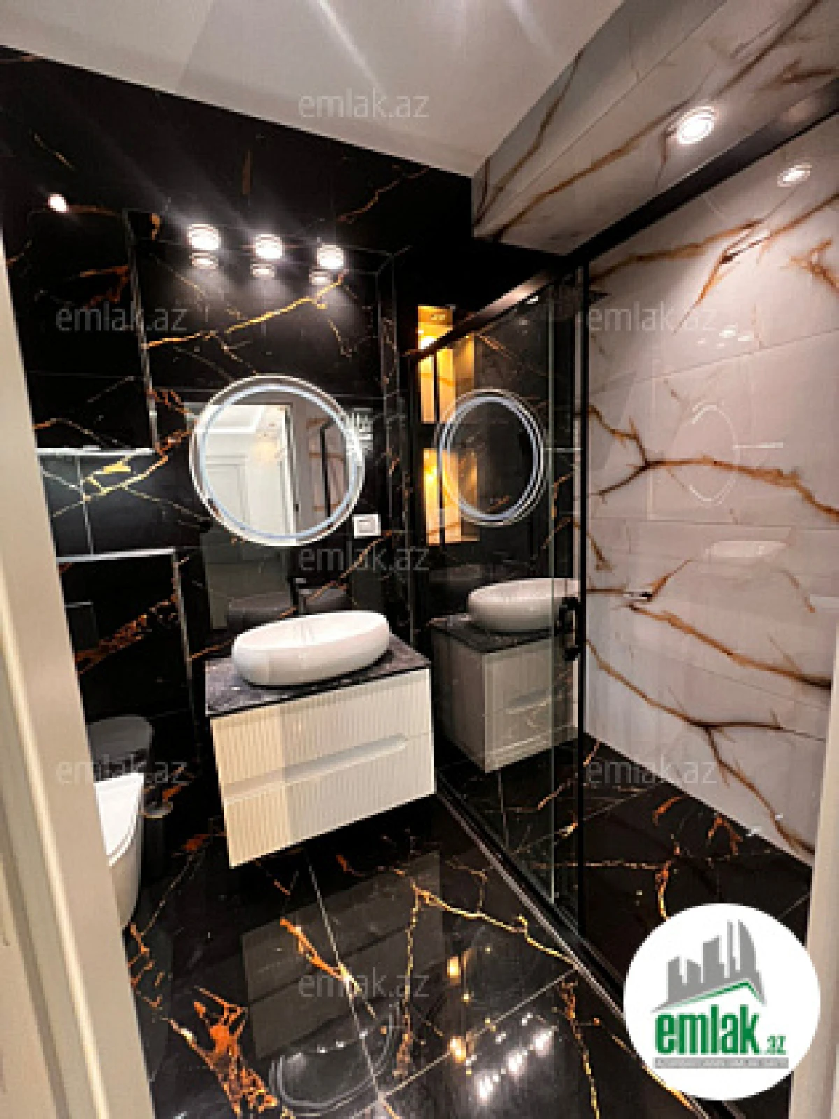 Satılır 3 otaqlı yeni tikili 130 m²