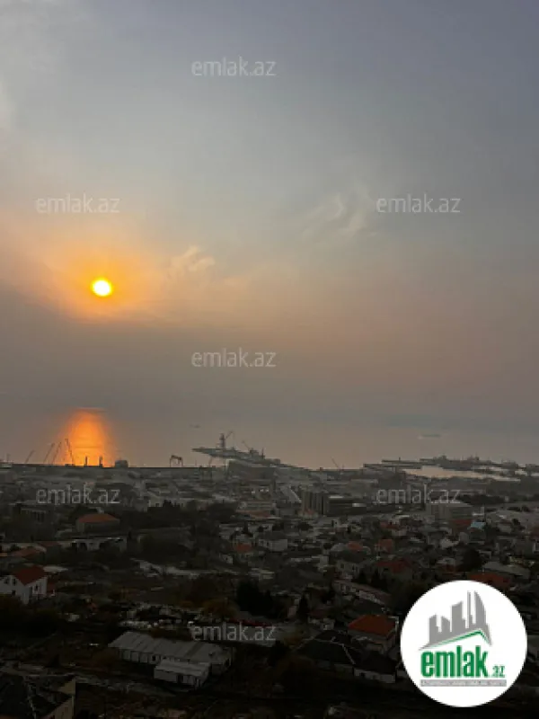 Satılır 3 otaqlı yeni tikili 130 m²