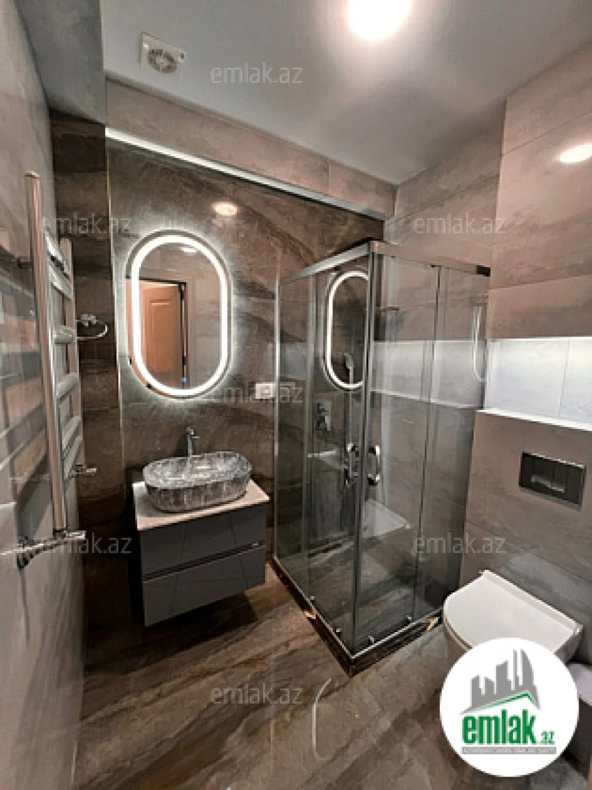 Satılır 3 otaqlı yeni tikili 130 m²