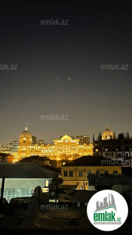 Satılır 3 otaqlı köhnə tikili 80 m²