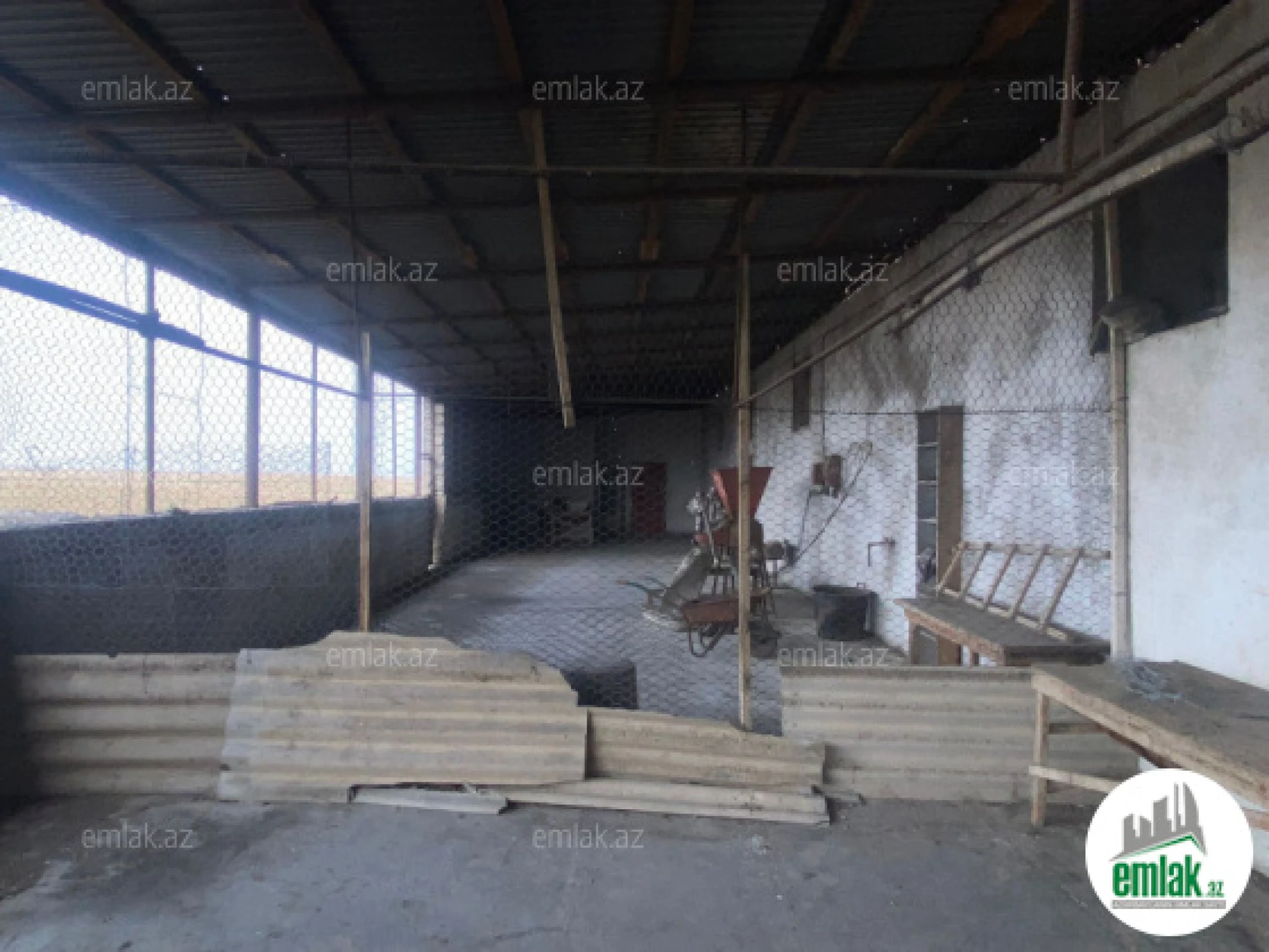 Satılır 100 otaqlı obyekt 3000 m²