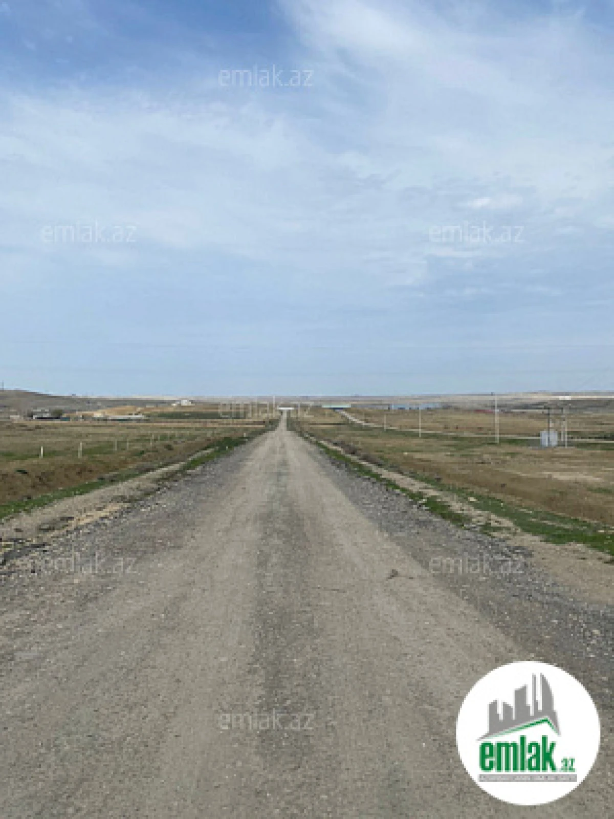 Satılır 100 otaqlı obyekt 3000 m²