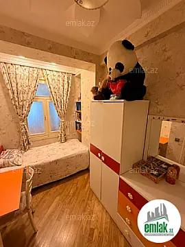 Satılır 4 otaqlı yeni tikili 130 m²