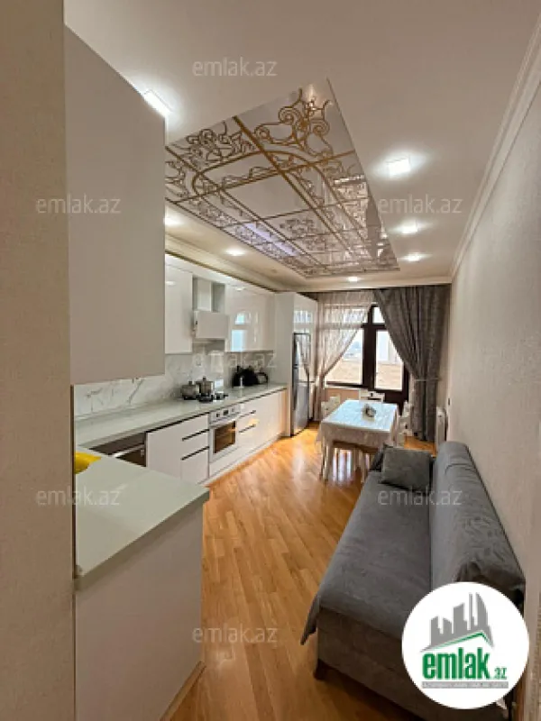 Satılır 4 otaqlı yeni tikili 130 m²