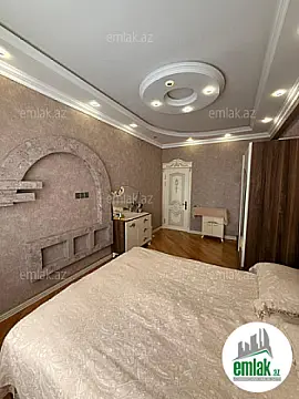 Satılır 4 otaqlı yeni tikili 130 m²