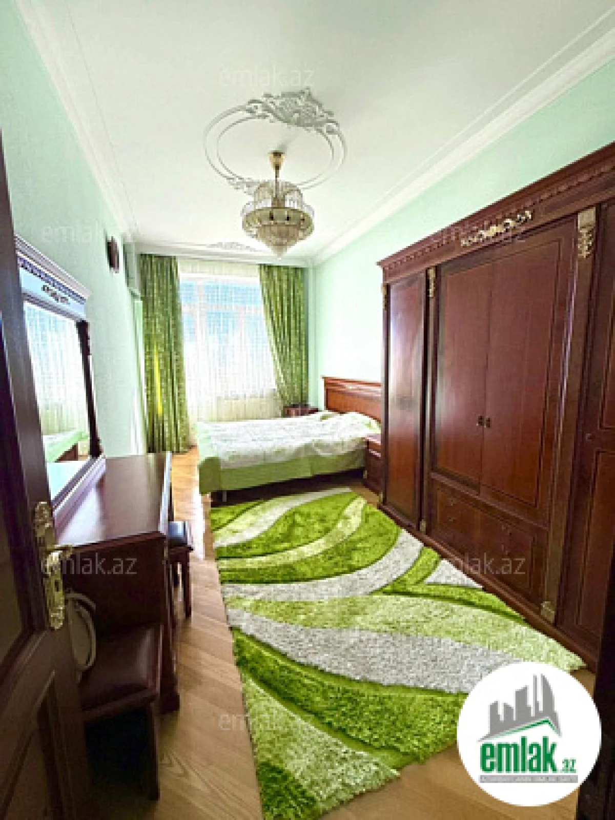 Satılır 2 otaqlı yeni tikili 112 m²