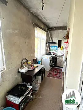 Satılır 2 otaqlı köhnə tikili 45 m²