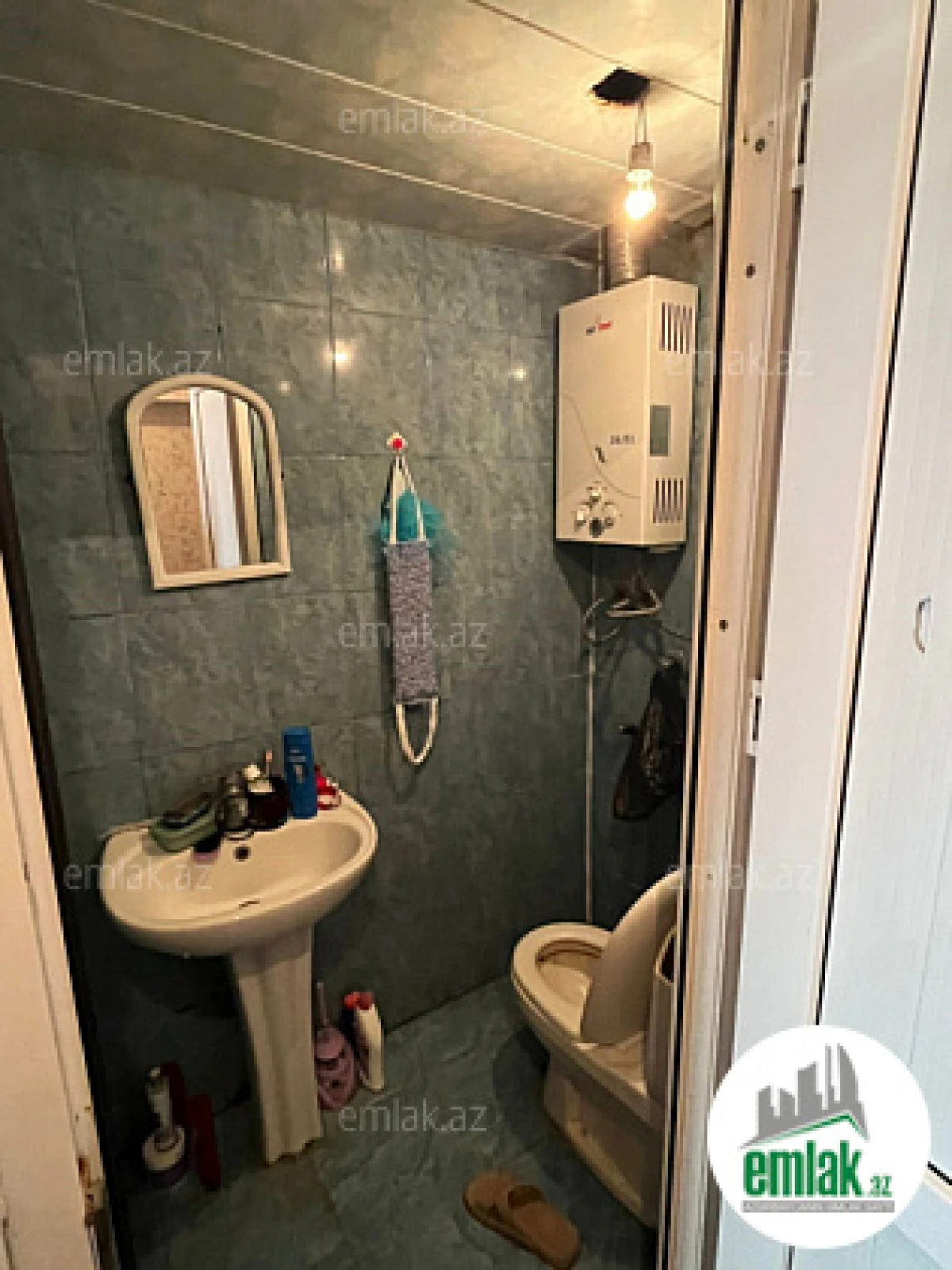 Satılır 2 otaqlı köhnə tikili 45 m²