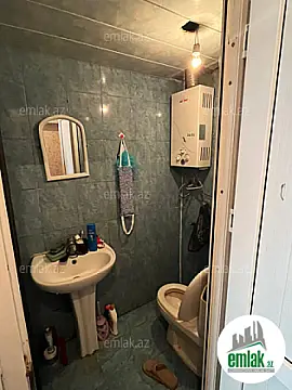 Satılır 2 otaqlı köhnə tikili 45 m²