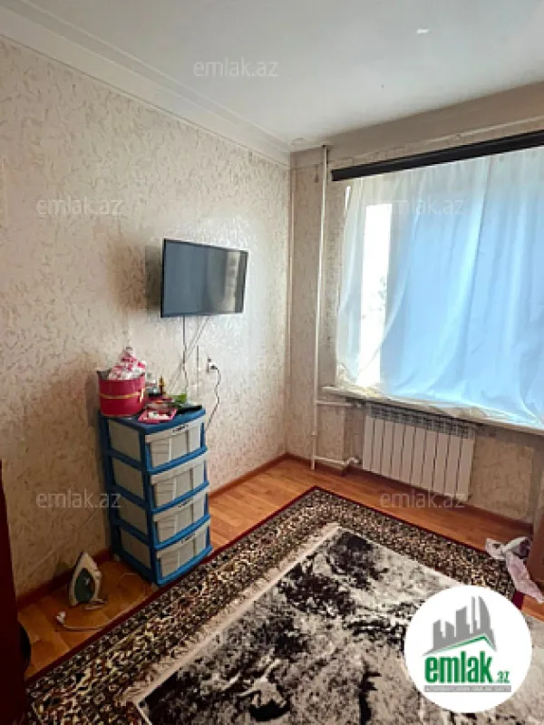 Satılır 2 otaqlı köhnə tikili 45 m²