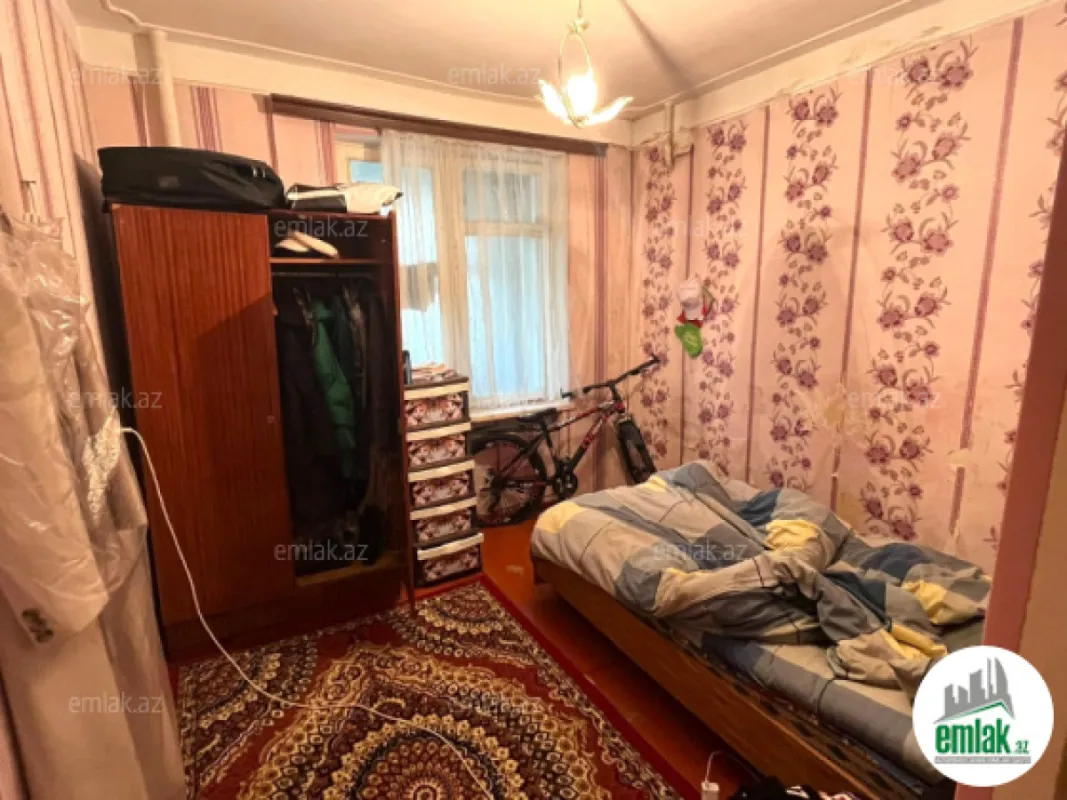 Satılır 2 otaqlı köhnə tikili 45 m²