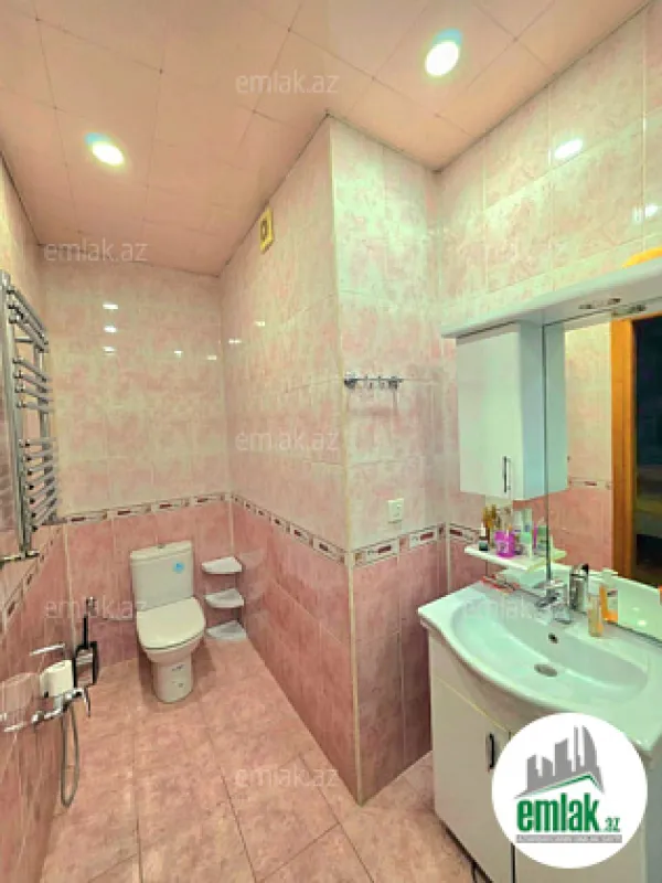 Satılır 3 otaqlı yeni tikili 150 m²