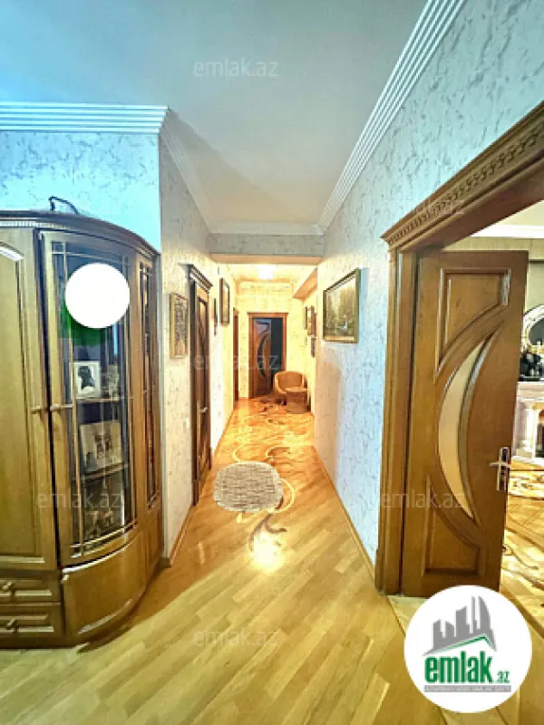 Satılır 3 otaqlı yeni tikili 150 m²