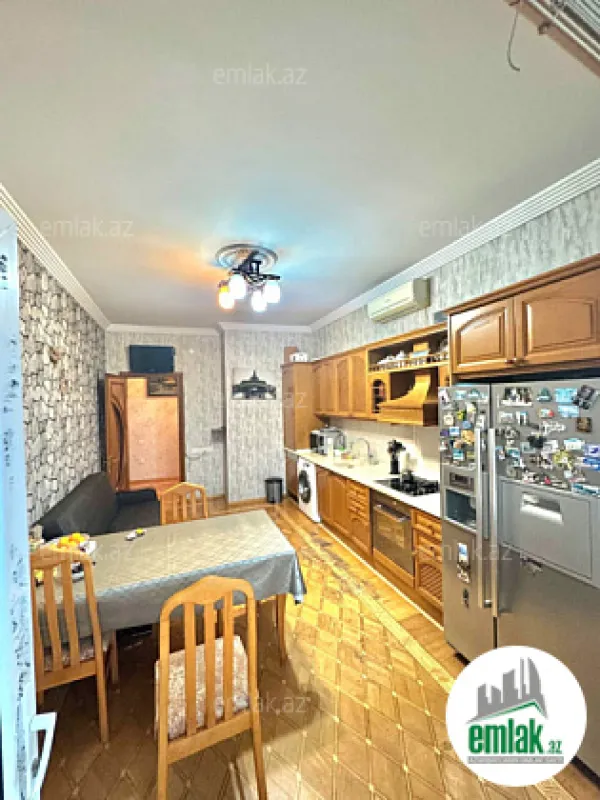 Satılır 3 otaqlı yeni tikili 150 m²