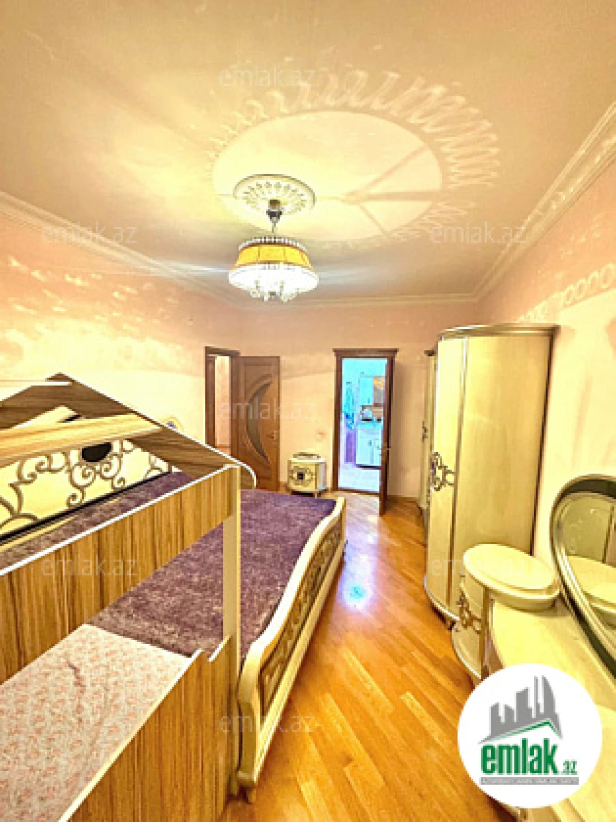 Satılır 3 otaqlı yeni tikili 150 m²