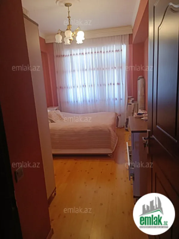 Satılır 3 otaqlı yeni tikili 115 m²