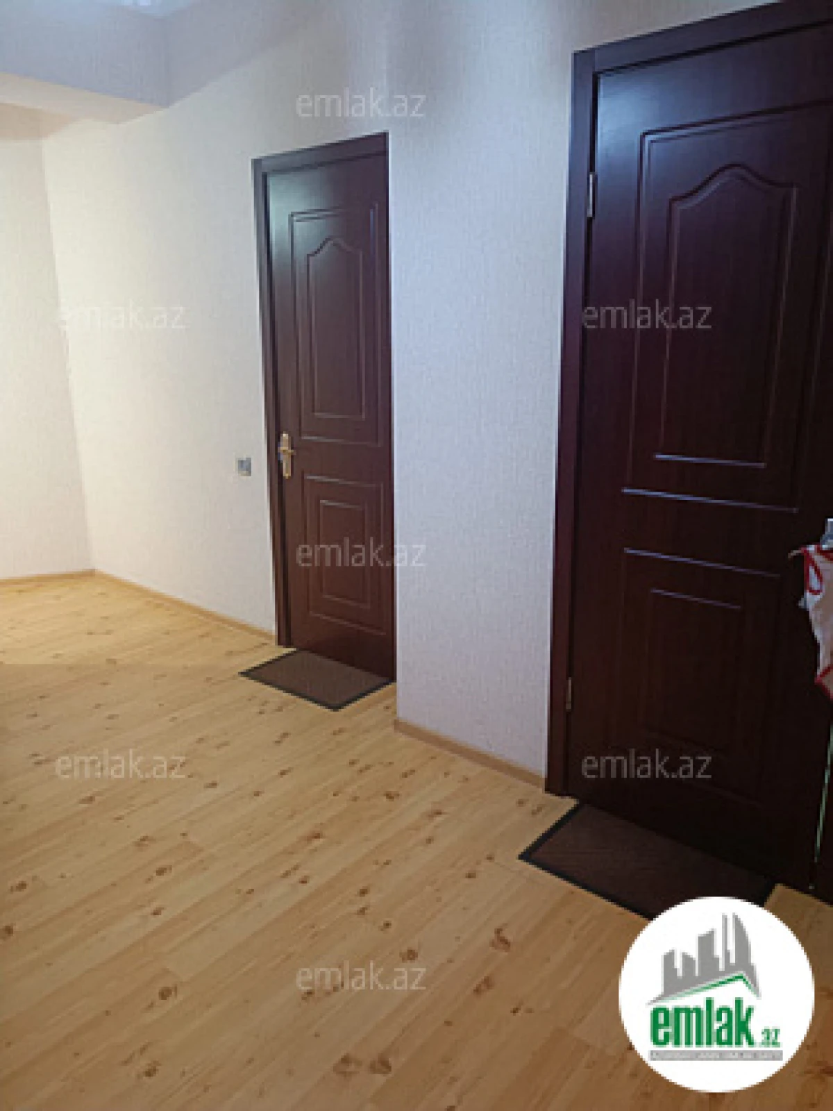 Satılır 3 otaqlı yeni tikili 115 m²