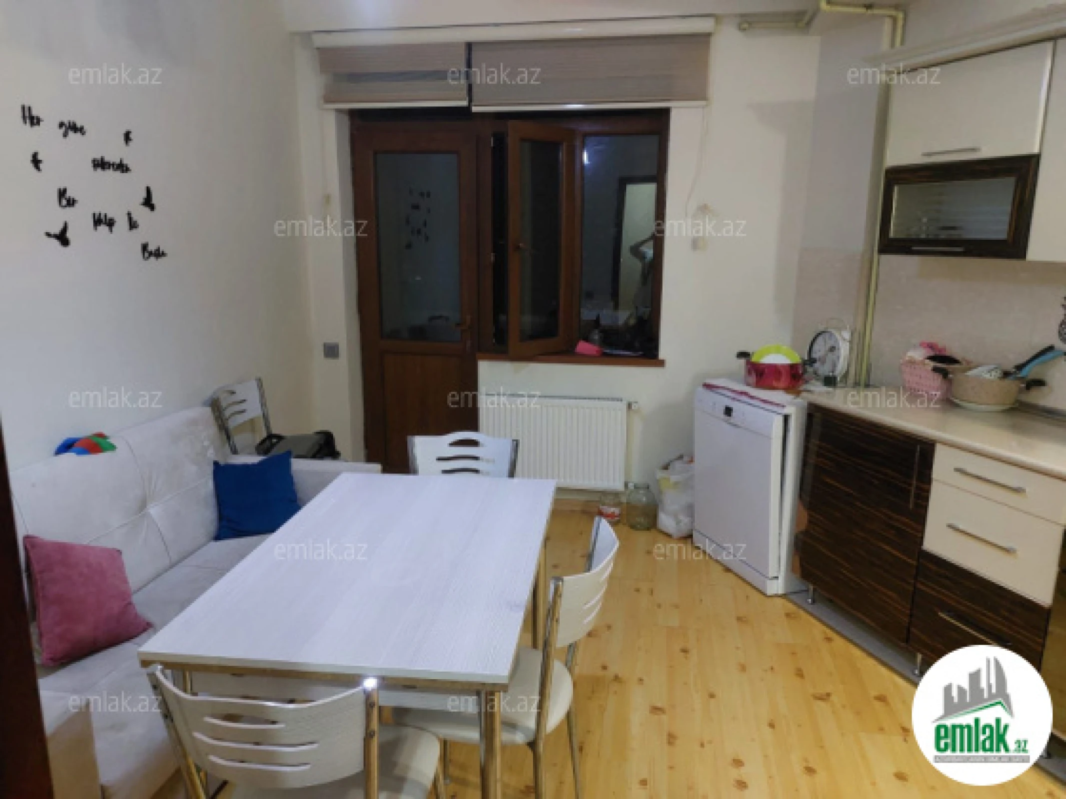 Satılır 3 otaqlı yeni tikili 115 m²