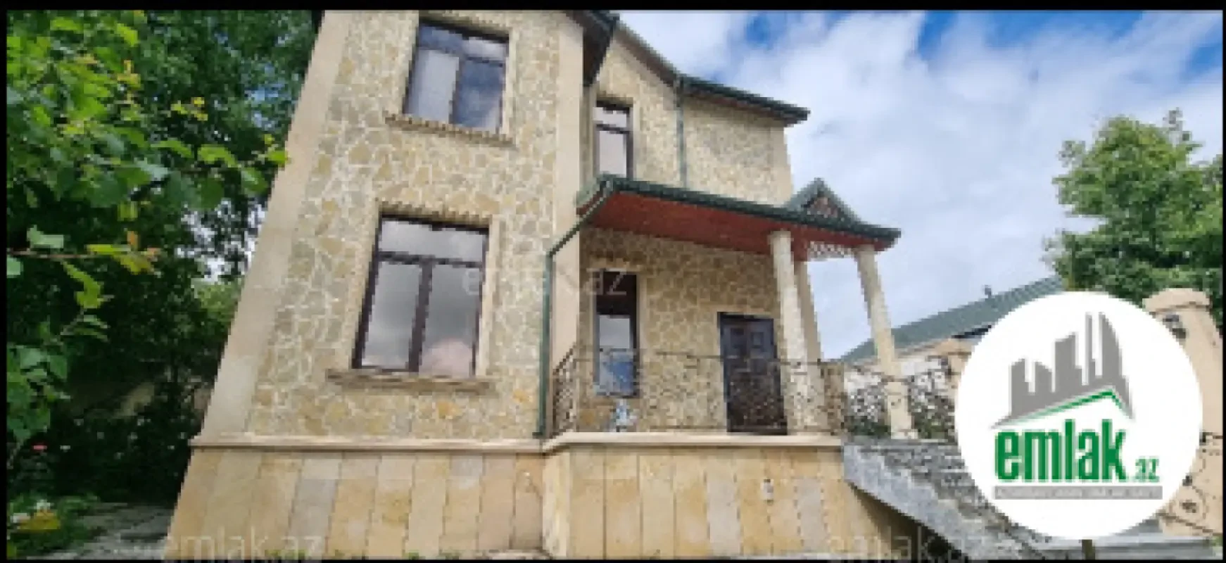 Satılır 5 otaqlı həyət evi 200 m²