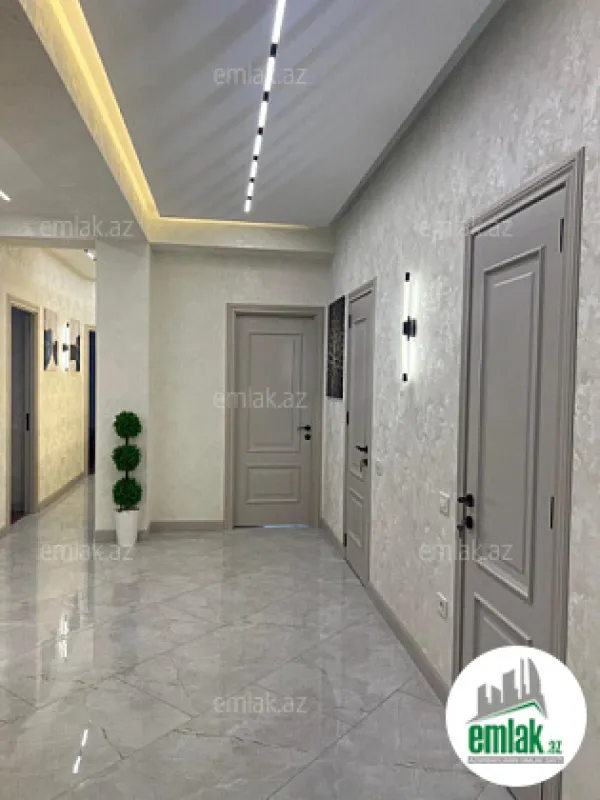 Satılır 4 otaqlı yeni tikili 145 m²