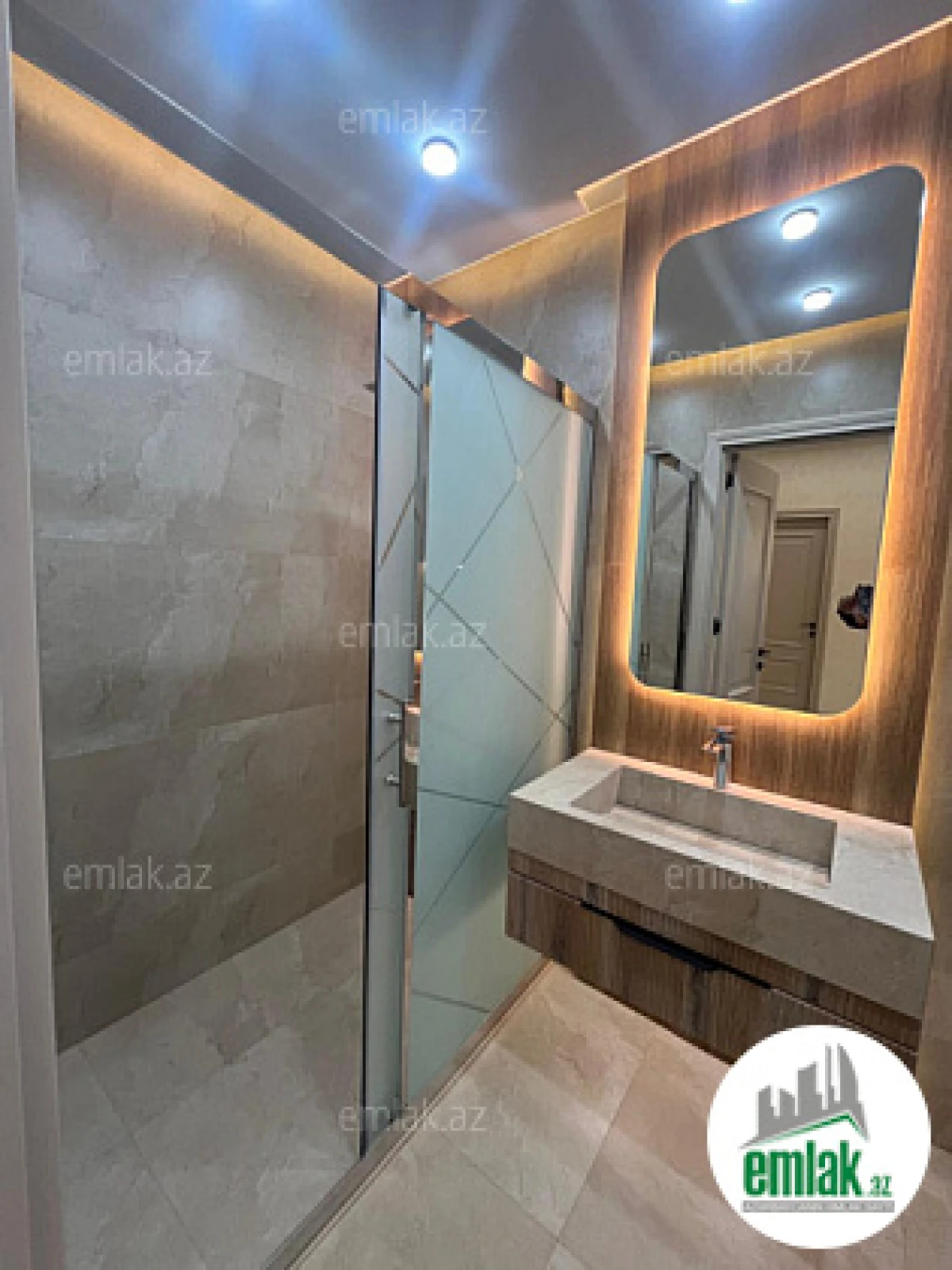 Satılır 4 otaqlı yeni tikili 145 m²