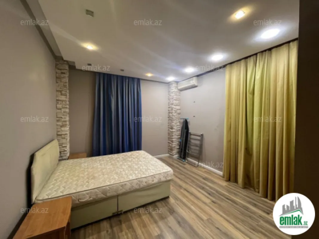 Satılır 3 otaqlı yeni tikili 140 m²