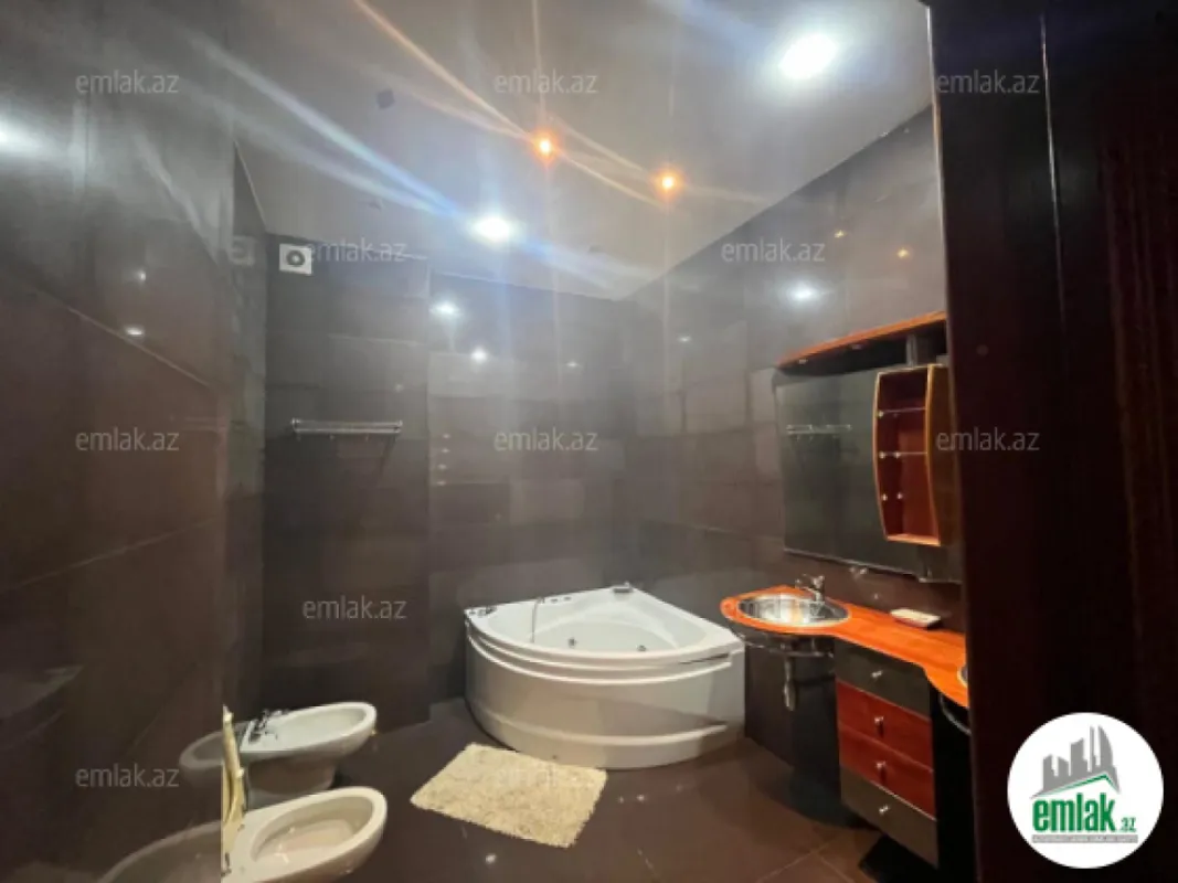 Satılır 3 otaqlı yeni tikili 140 m²