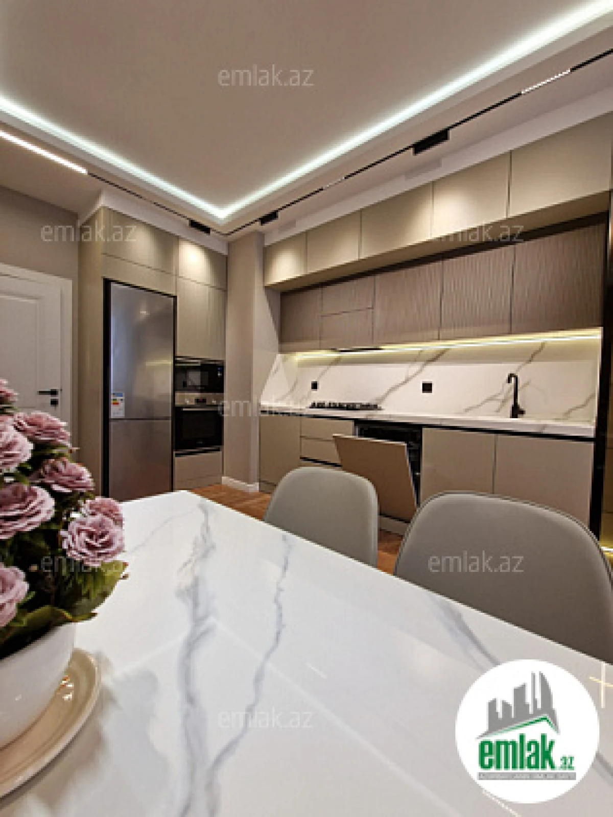 Satılır 3 otaqlı yeni tikili 112 m²