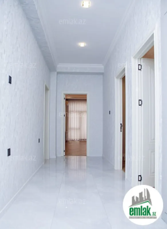 Satılır 4 otaqlı yeni tikili 160 m²