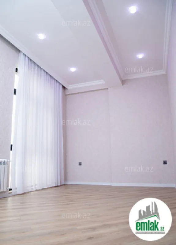 Satılır 4 otaqlı yeni tikili 160 m²
