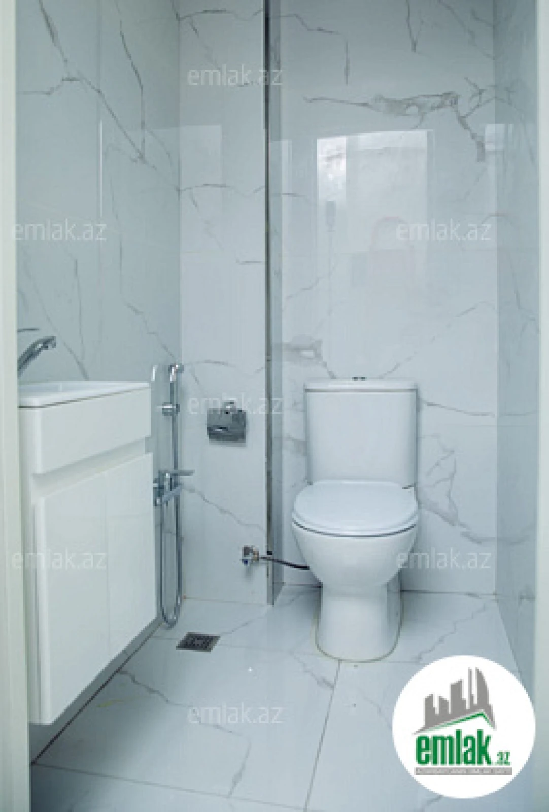 Satılır 4 otaqlı yeni tikili 160 m²