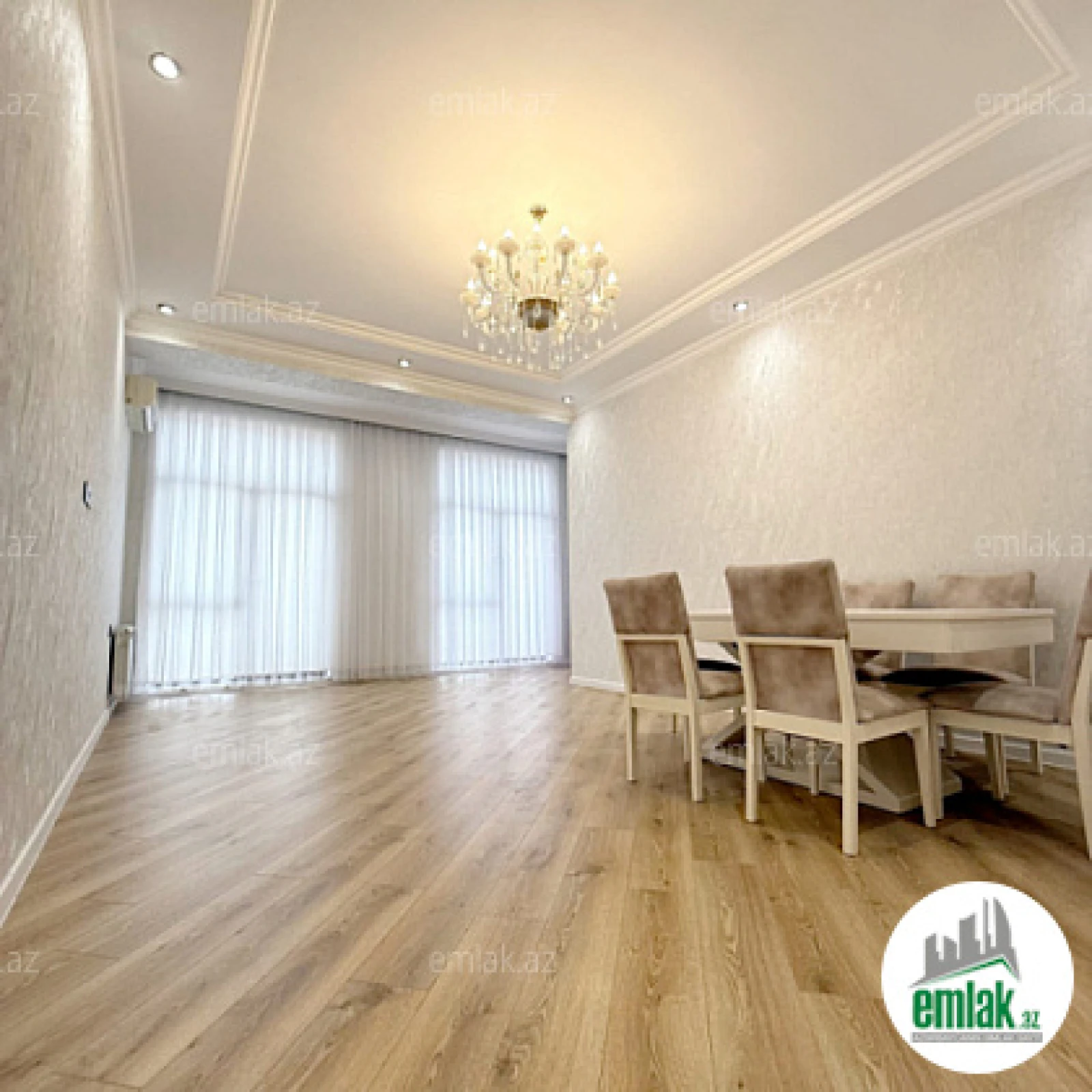 Satılır 4 otaqlı yeni tikili 160 m²
