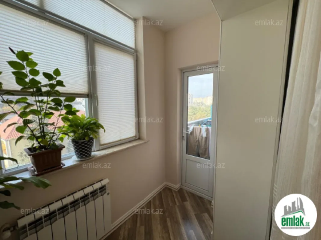Satılır 2 otaqlı köhnə tikili 65 m²