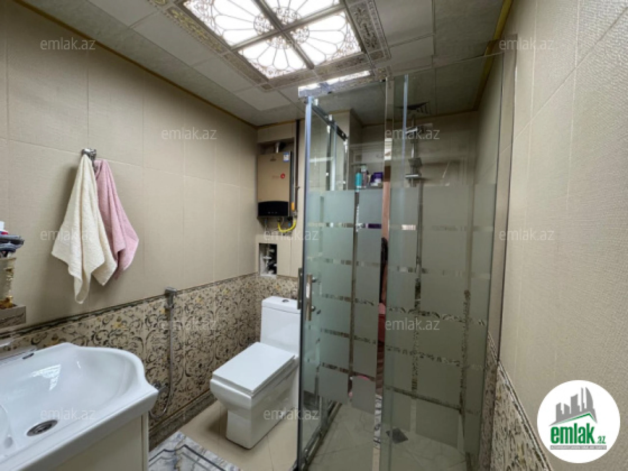 Satılır 2 otaqlı köhnə tikili 65 m²