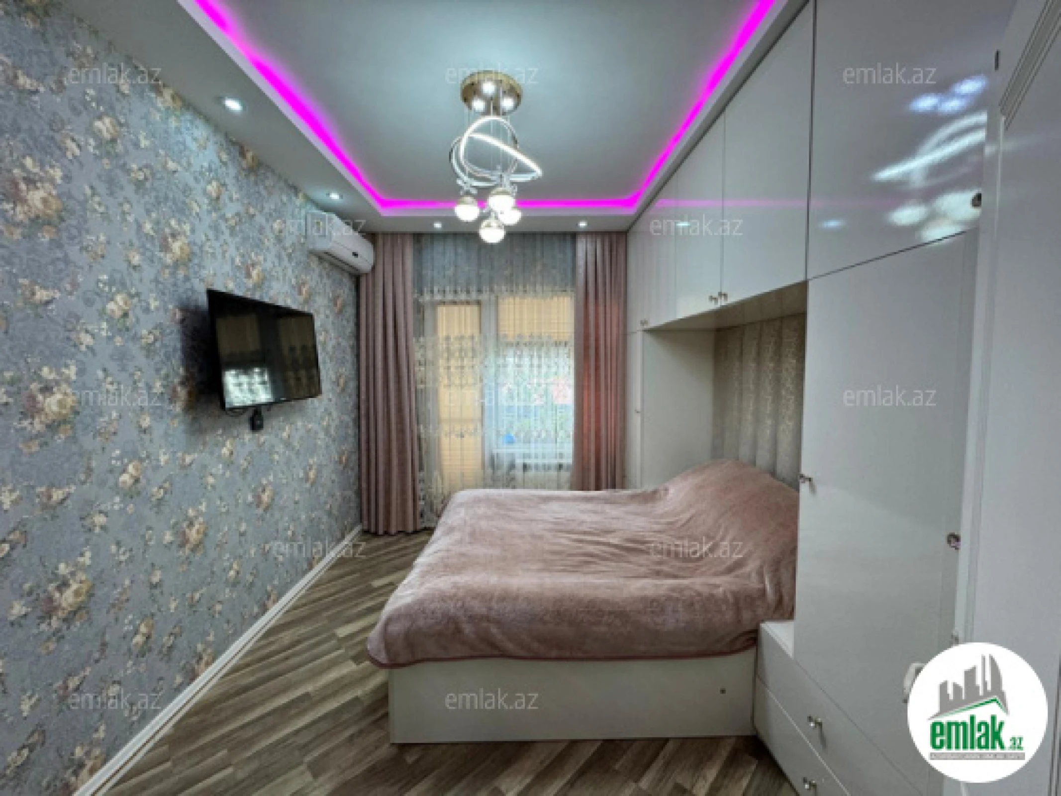 Satılır 2 otaqlı köhnə tikili 65 m²