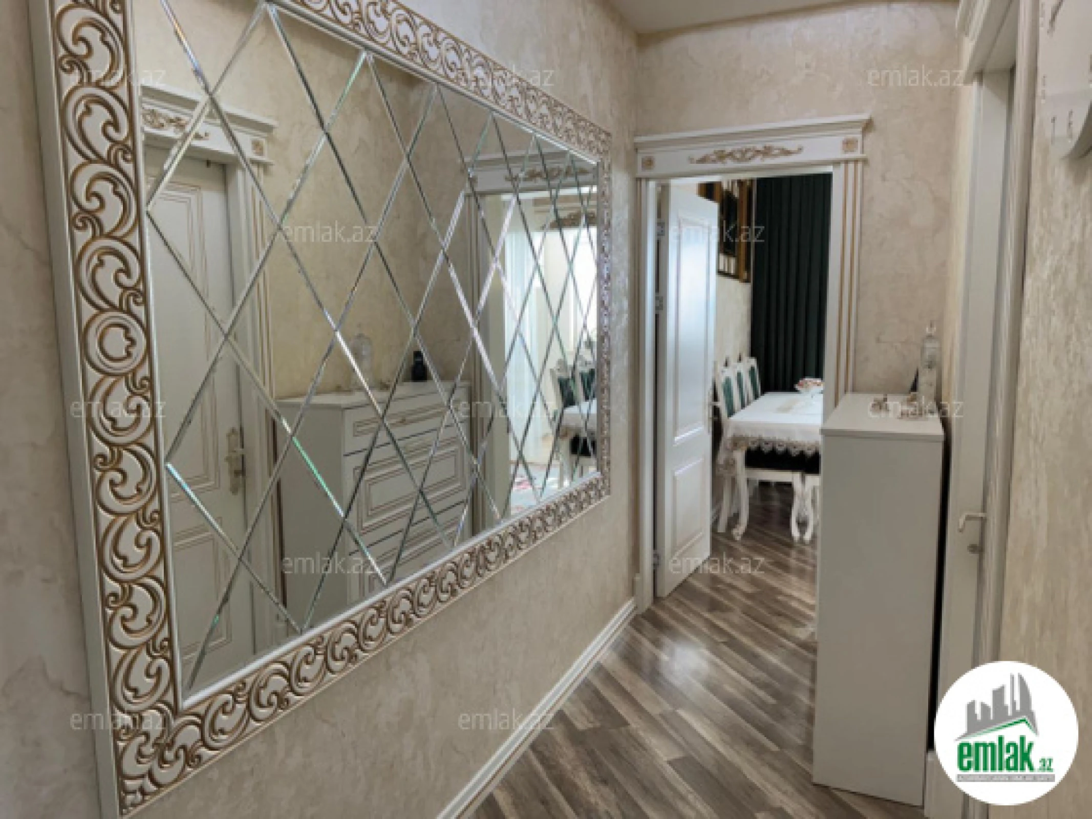 Satılır 2 otaqlı köhnə tikili 65 m²